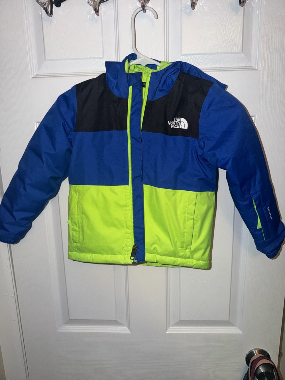 The North Face Kids Colorblock Puffer Jacket in Blue & Lime SIZE 4
